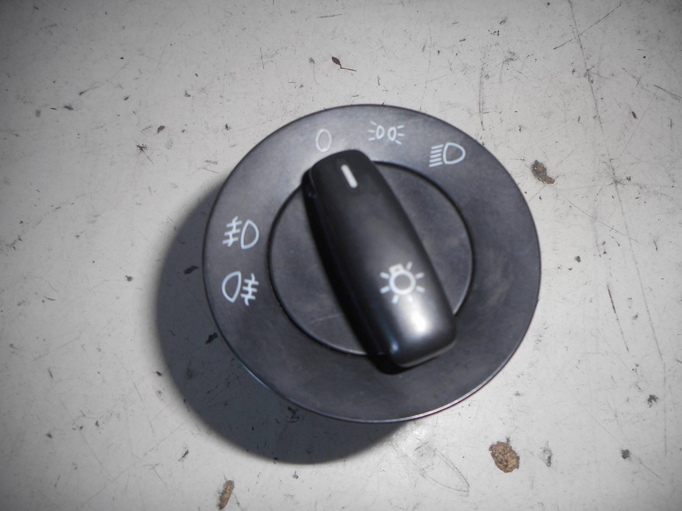 Interruttore blocco comando luci